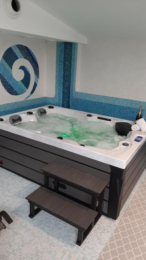 Wellness Hotel Loewe Pöstyén Kültér fotó