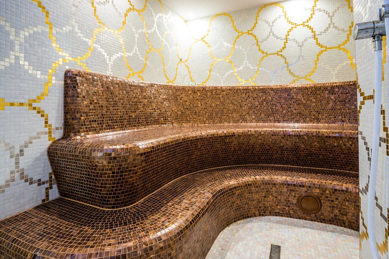 Wellness Hotel Loewe Pöstyén Kültér fotó