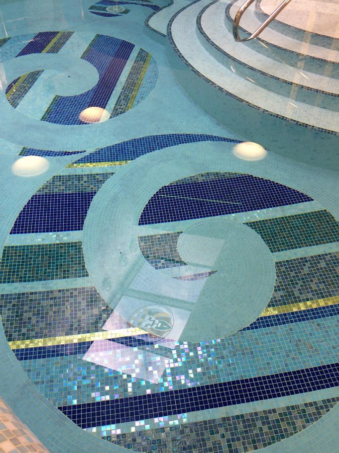 Wellness Hotel Loewe Pöstyén Kültér fotó